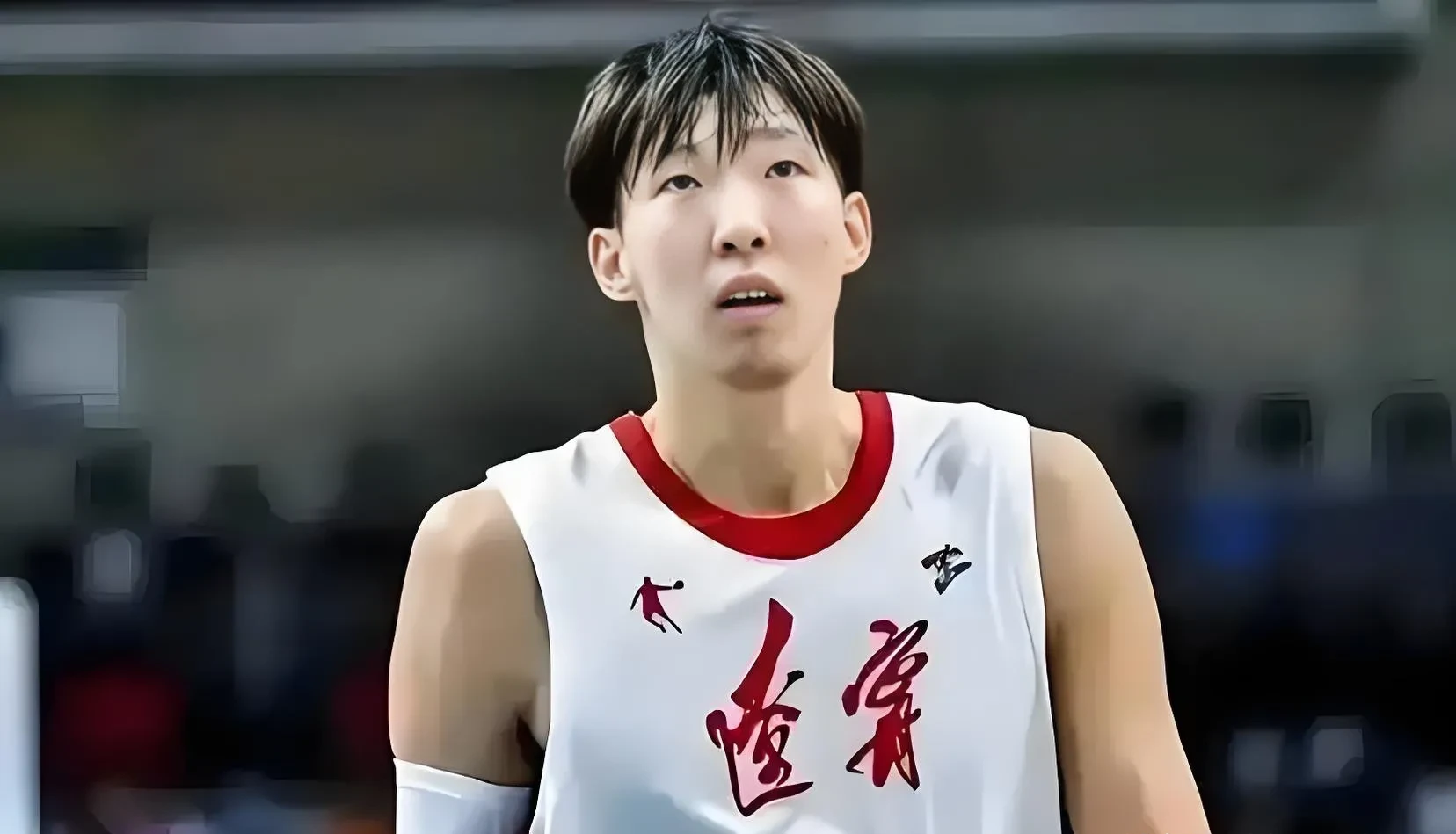 开云体育官方网站-火箭逆转福建队，周琦统治全场