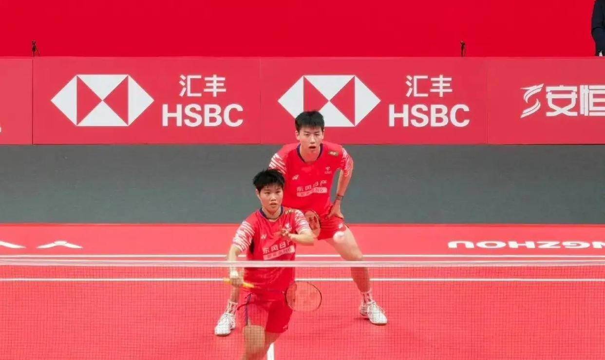 开云体育中国-印尼羽毛球队逆转马来西亚羽毛球队，陶菲克统治全场